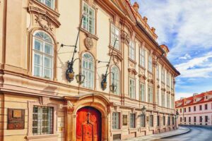 République tchèque : Le Parlement adopte et transpose le paquet relatif à la réforme TVA e-commerce