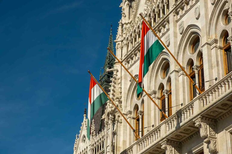 Hongrie : Introduction de la plateforme M2M eVAT pour les déclarations de TVA