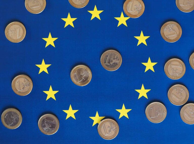 Union européenne : 2 € de frais de traitement par article pour les ventes à distance